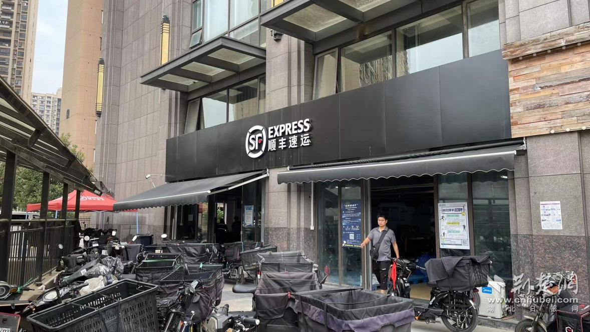 “618”快递量迎来高峰顺丰特快跨城“次晨达”