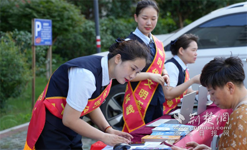 蔡甸区：推出“家门口政务服务” 深化“四下窗口” 服务