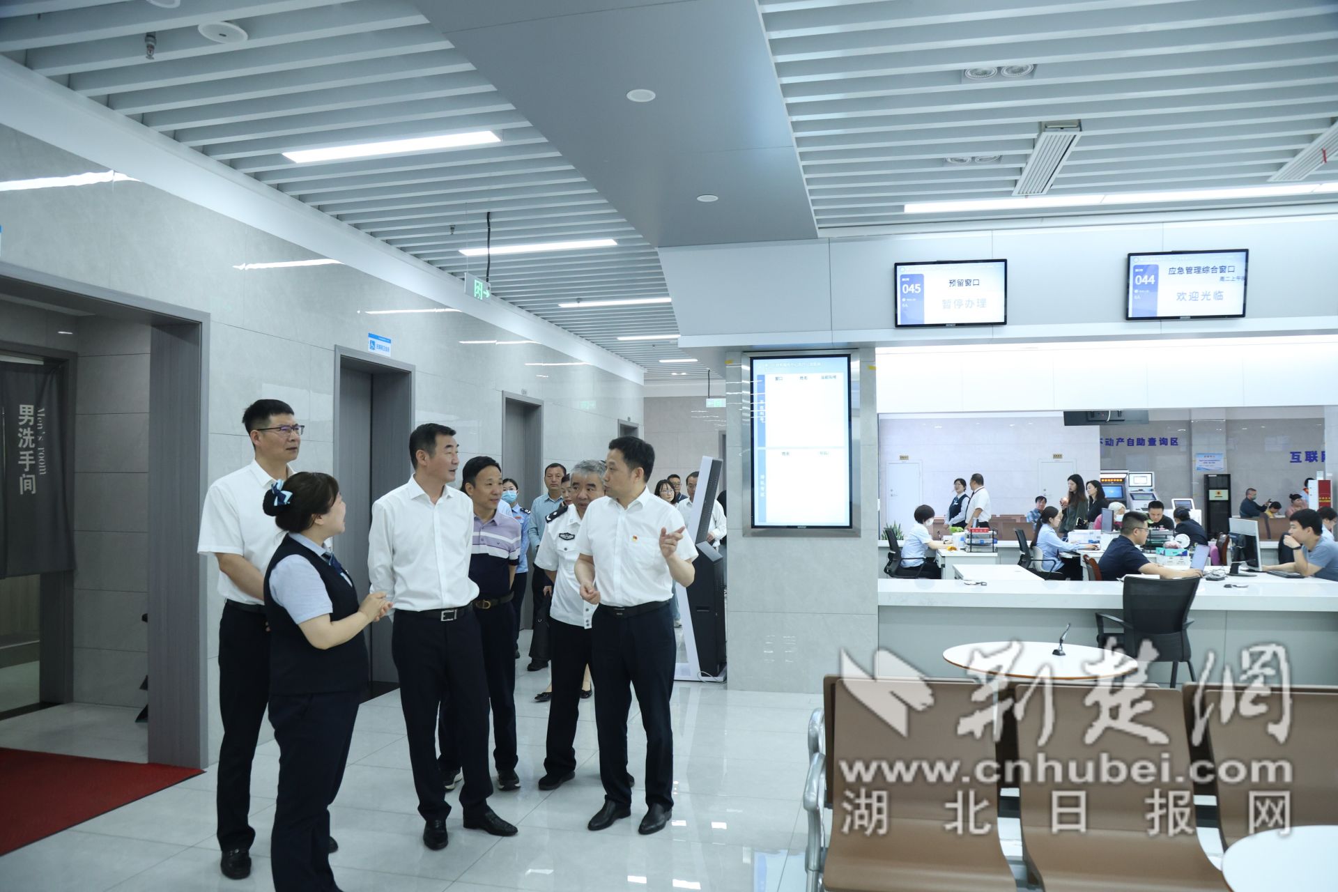 在青山区行政审批局_proc_1.jpg.jpg