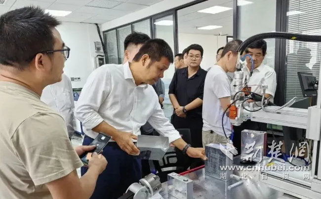 Xianning City副总裁Xia Fuqing参观了高海上的Xianning科