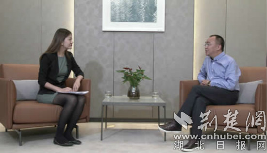 卓尔控股董事长阎志:牢抓传承与创新 与时代共