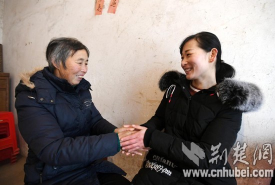 新闻组图:一位加油员的美好生活向往