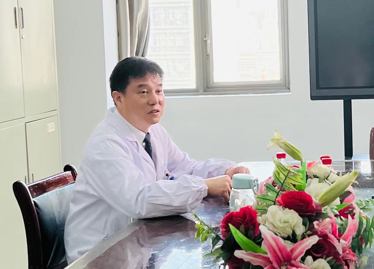 陶凯雄表示:"在门诊中,我们遇到过一些四线患者,因长期治疗掏空了积蓄